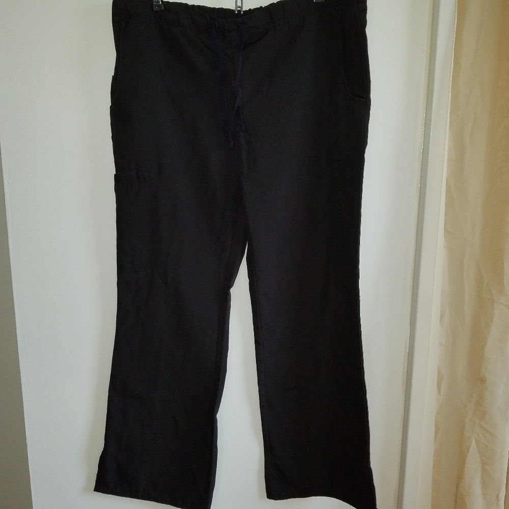 Black Star 🍃Scrub pants - Picture 7 of 7